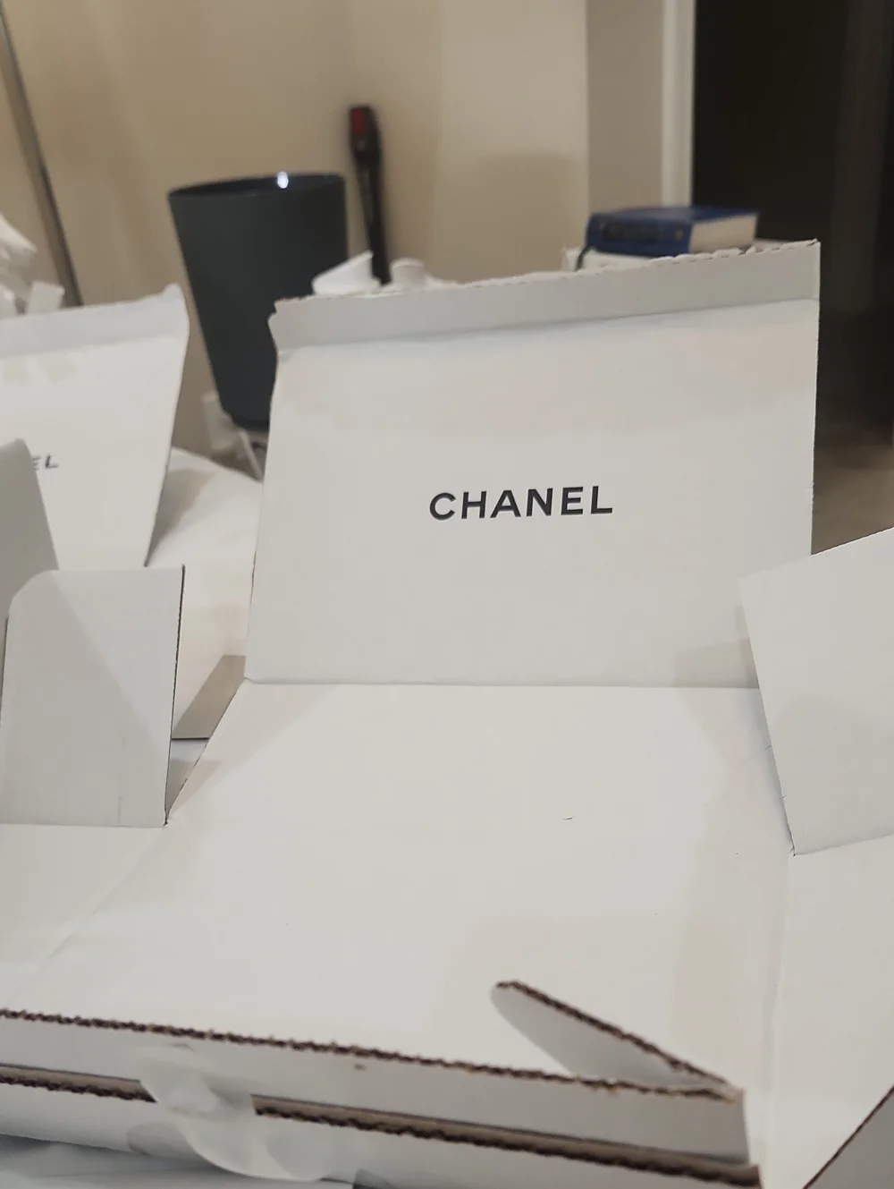 CHANEL 6xPerfume Spray 2xMascara Mini 2XLuxury Boxes 2xShip Boxes 1xBag Camellia